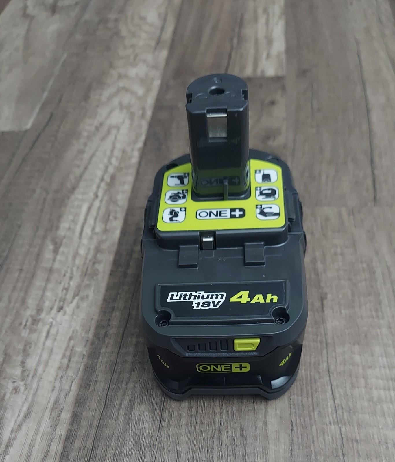 Ryobi 18V ONE+ High Capacity Lithium+ 4Ah Battery Model (P197)