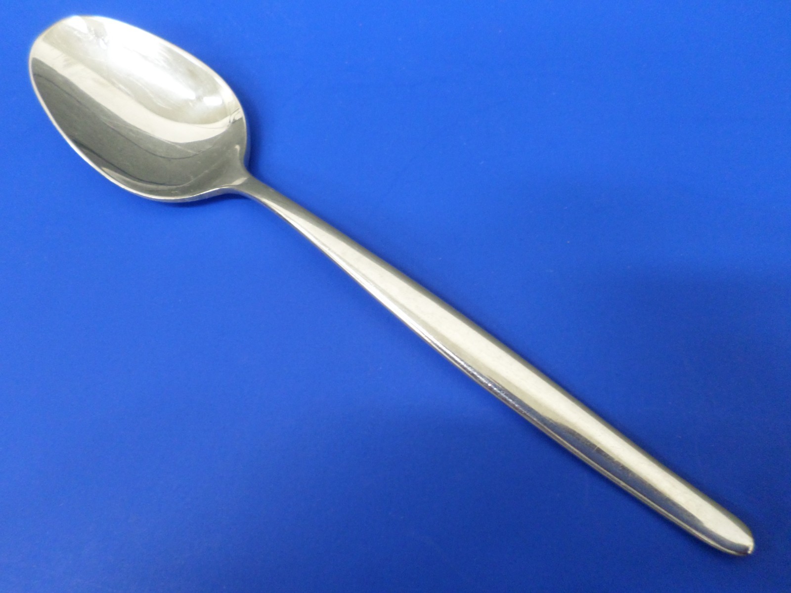 7 – Towle VIVA Glossy Slender 18/8 Stainless GERMANY Flatware OVAL SOUP SPOONS