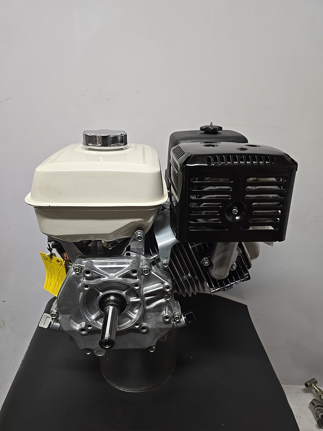 Honda GX390 13HP 1″ X 3-31/64″ Horizontal Shaft Engine -TO