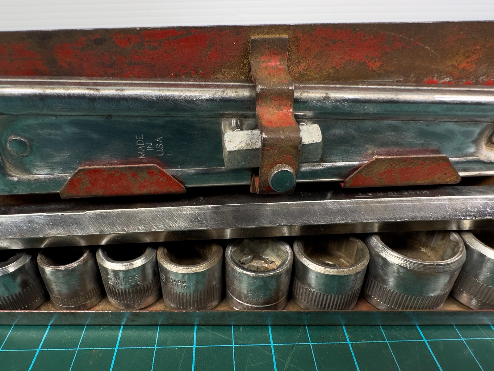 None Better, New Britain Machine Company 1/2 Hex Drive 1438901 Socket READ DISC