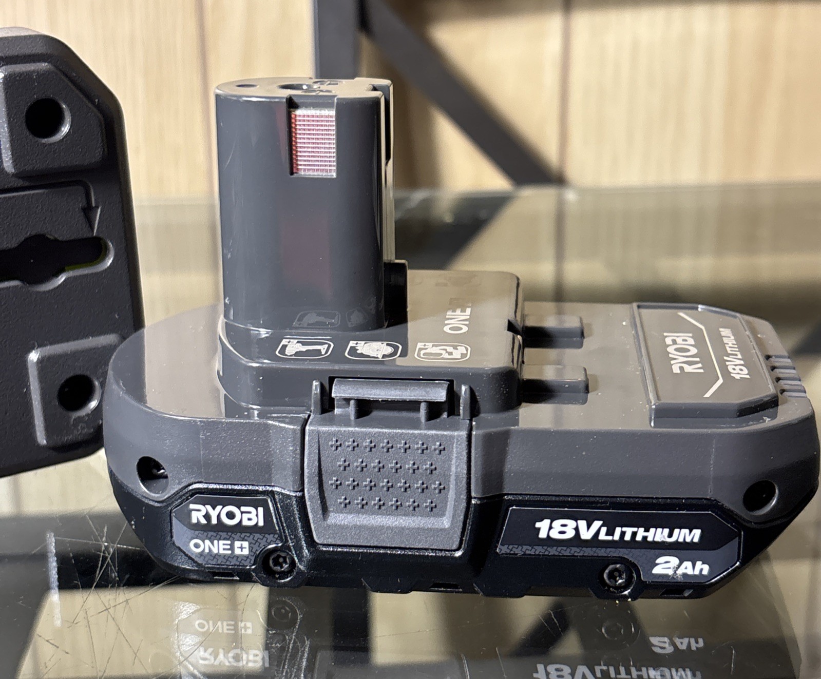 RYOBI ONE+ 18V 2.0Ah Lithium Battery PBP006 + PCG002 Charger Kit – Black/Neon