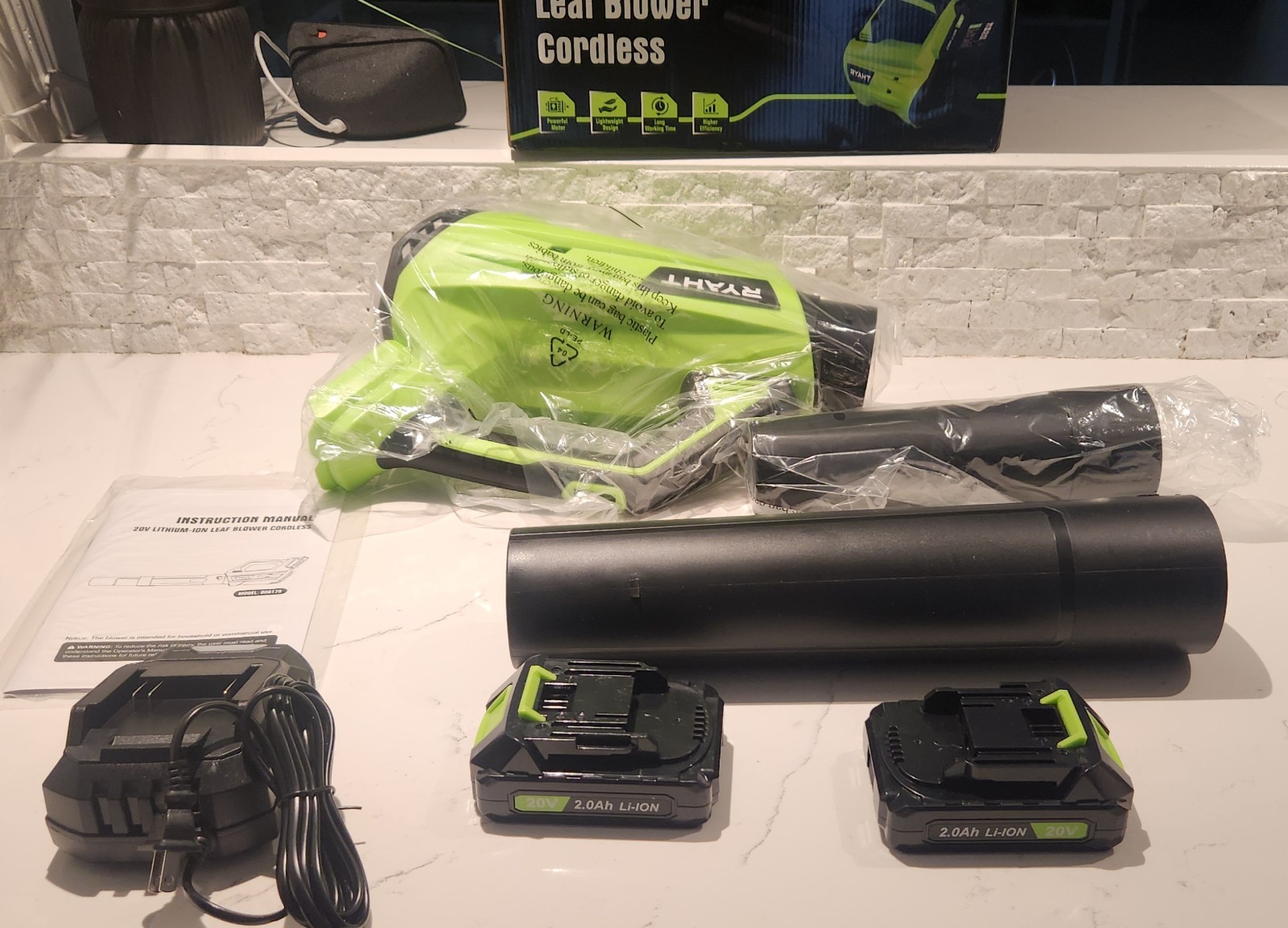 RYAHT 20V Cordless Leaf Blower Kit 450 CFM 150 MPH w/2 Batteries Charger