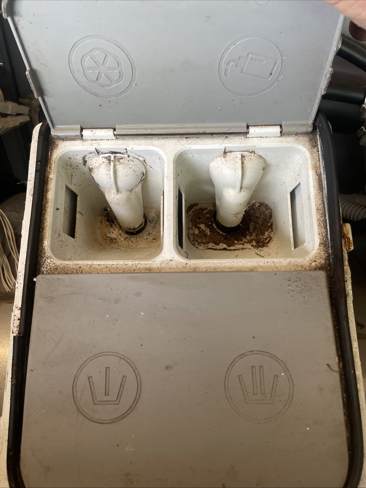 Wascomat W630c Washer Soap Dispenser OEM 432 2401XX-1/1