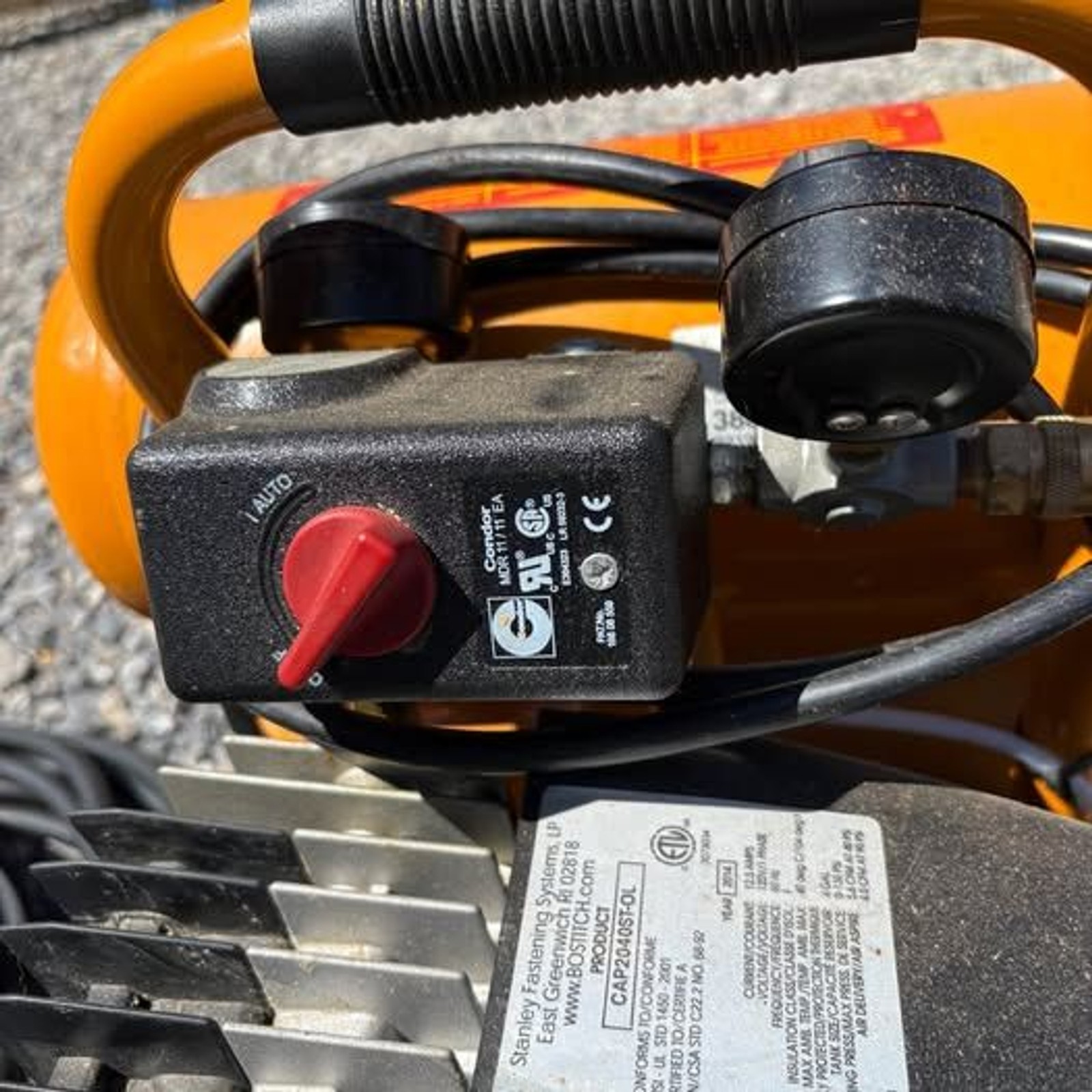 Bostitch CAP2040ST-OL 4 Gallon Air Compressor