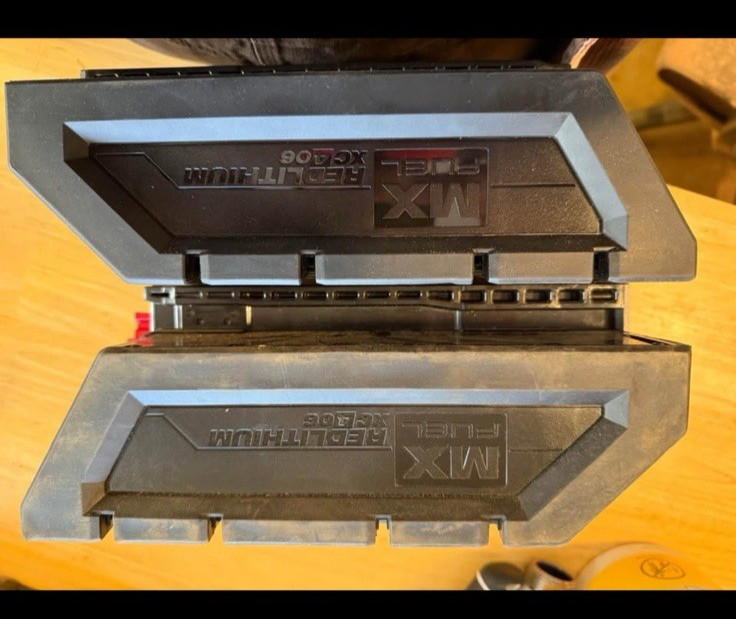 Milwaukee XC406 RedLithium-Ion Batteries