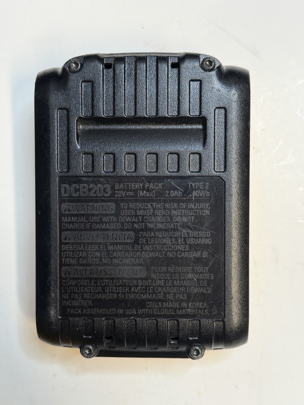 DEWALT DCB203 20V MAX 2.0Ah Li-Ion Battery Pack Yellow (Lot of 2)