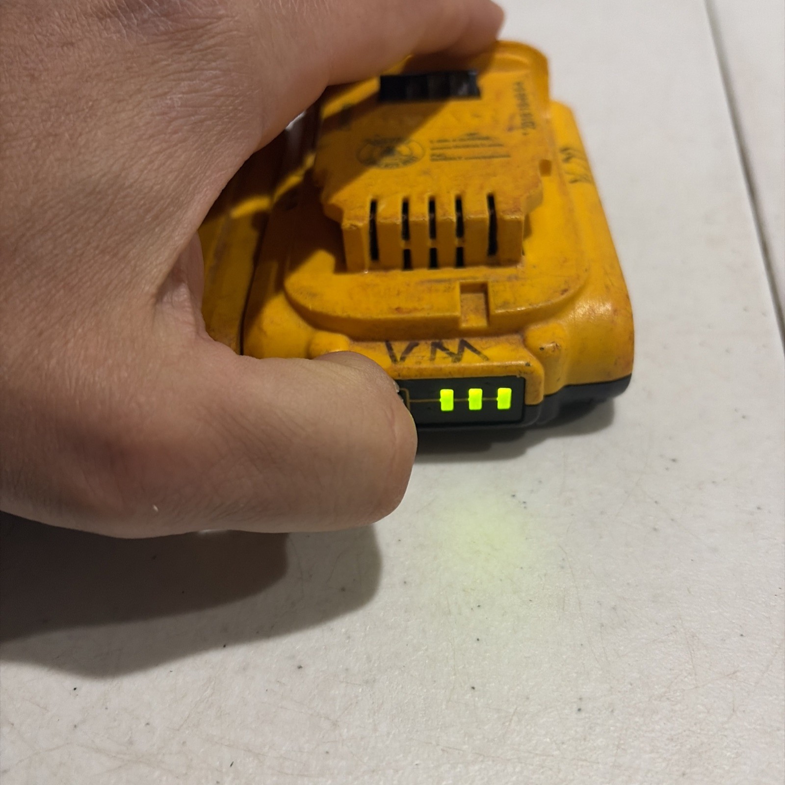 X2 Dewalt DCB203 20V Max Batteries 2.0Ah Lithium Ion 20 V