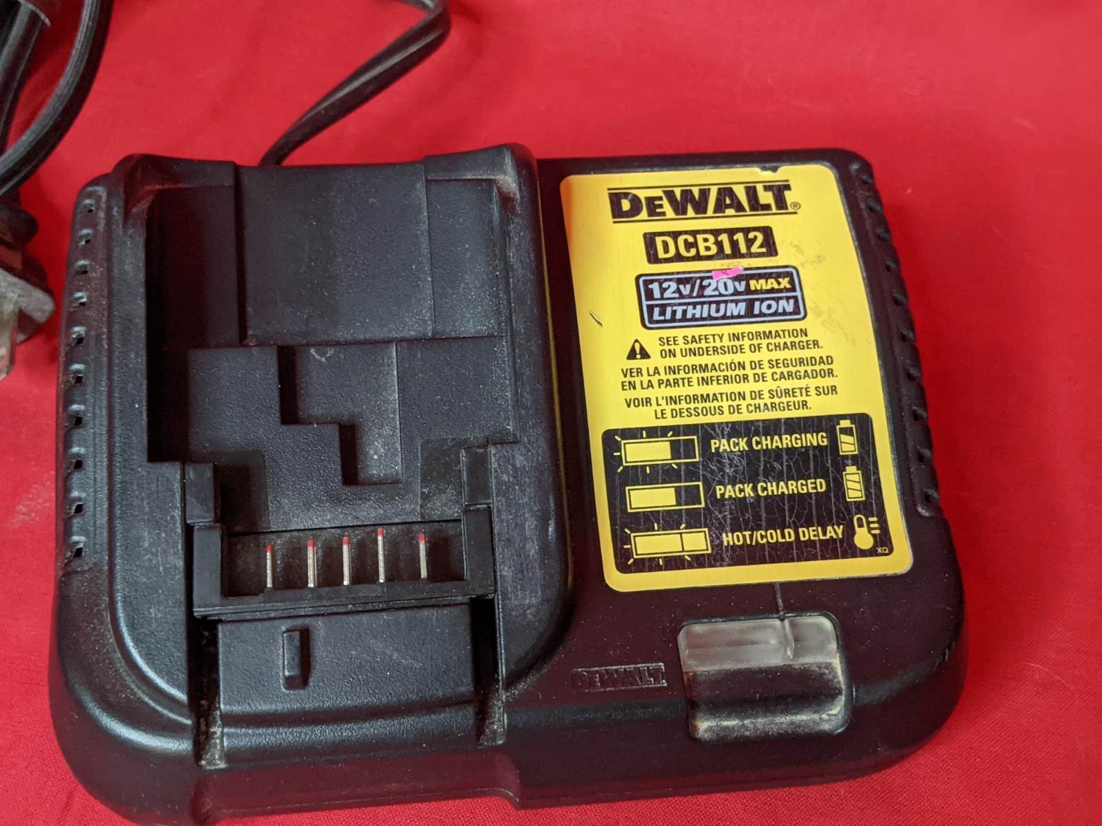 DeWalt DCB112 12 Volt /20 Volt MAX LITHIUM ION Battery Charger