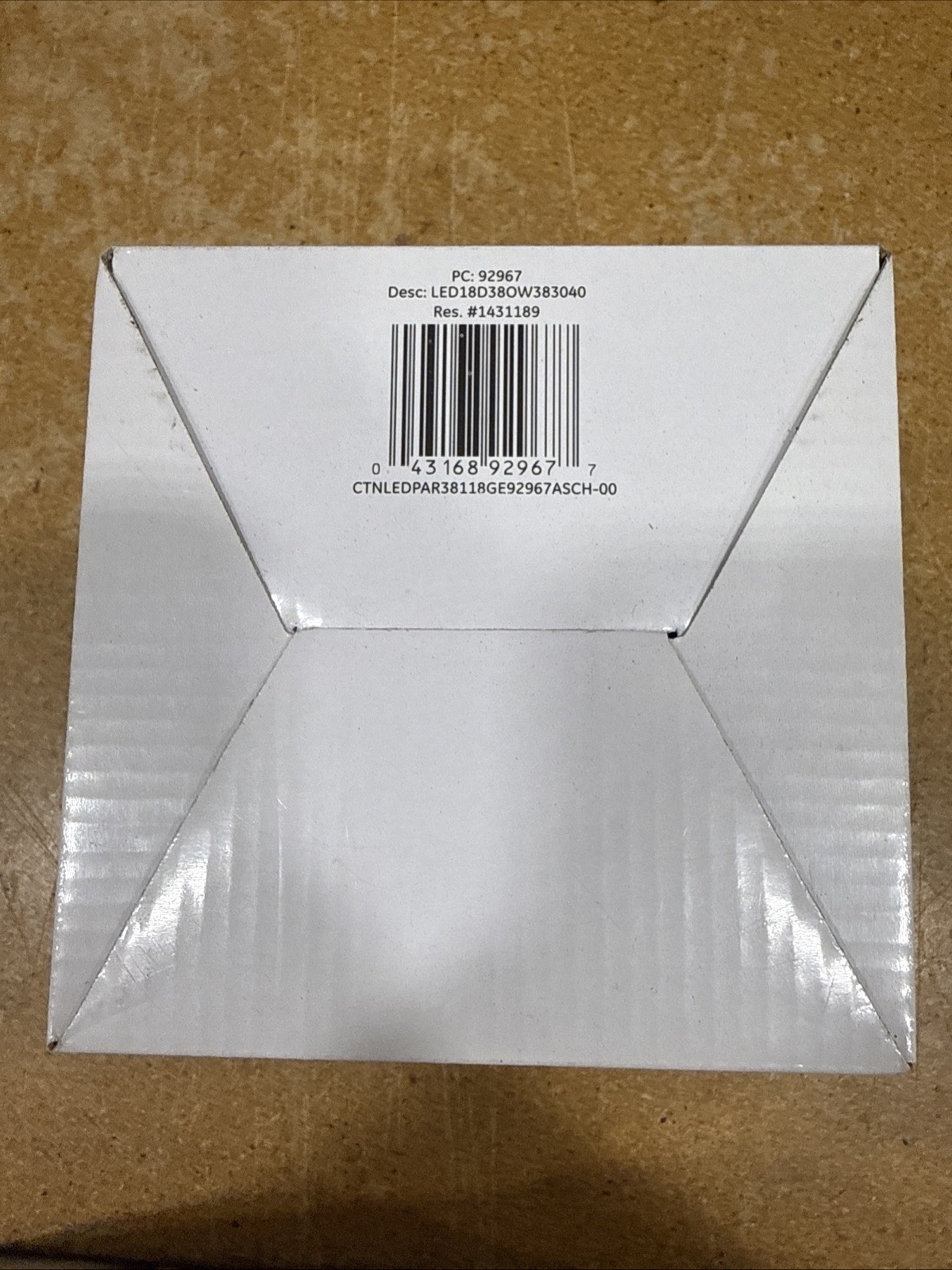 GE 92934 LED PAR38 18 watt, 3000K, Dimmable Flood Light LED Light Bulb 1350 Lum