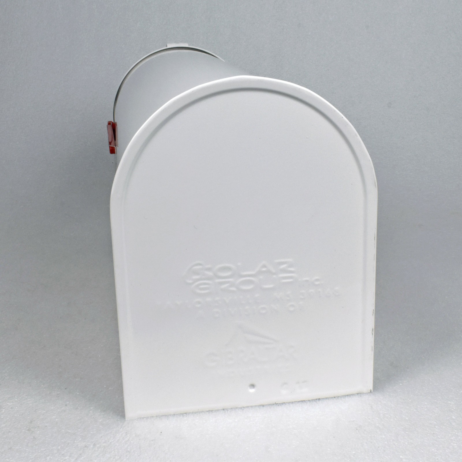 NEW OPEN BOX Gibraltar White Metal Mailbox Model E1100W00 Made in USA