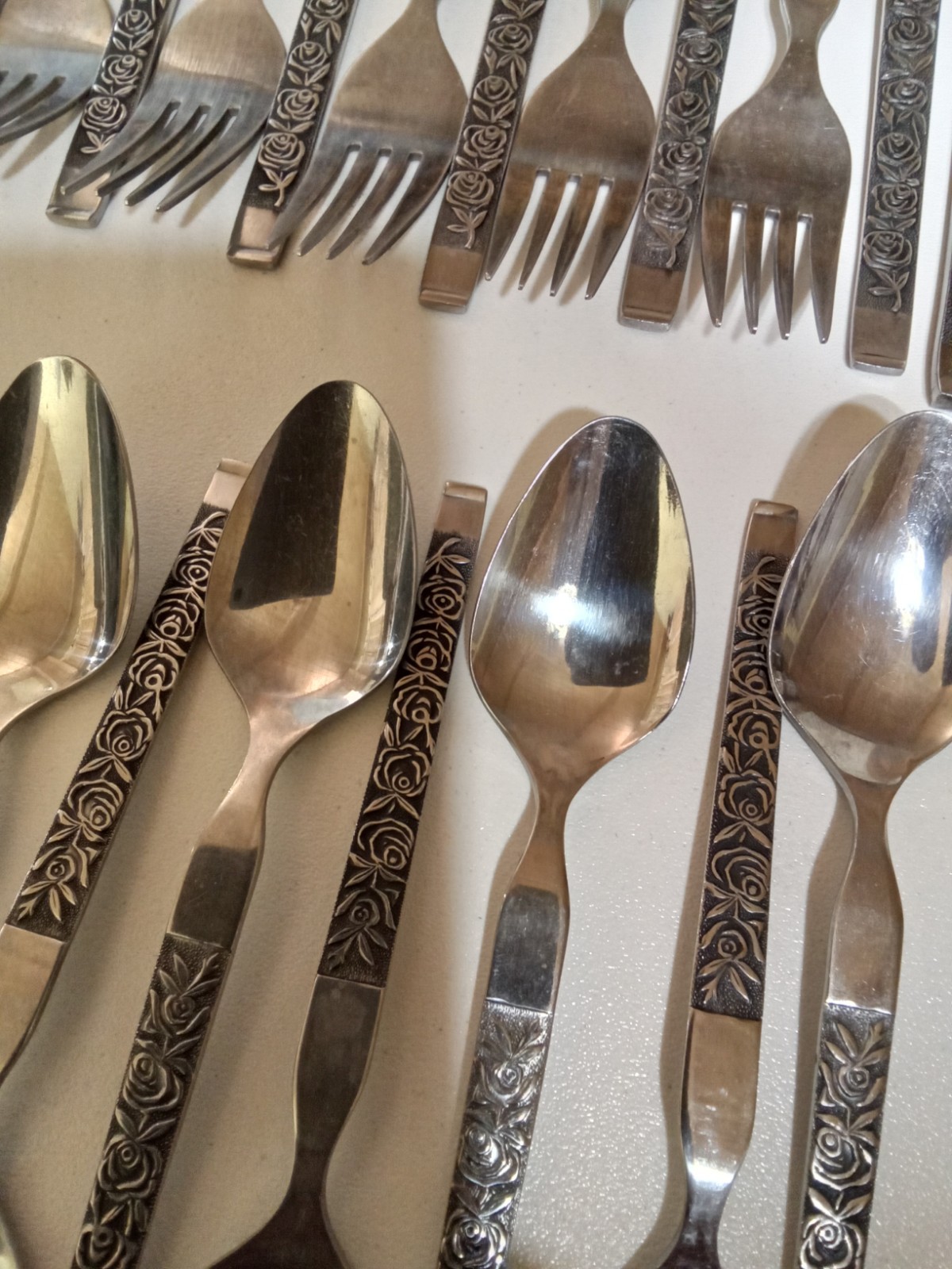 63pc Lifetime LCU 28 Roses Stainless Steel Flatware Set MCM