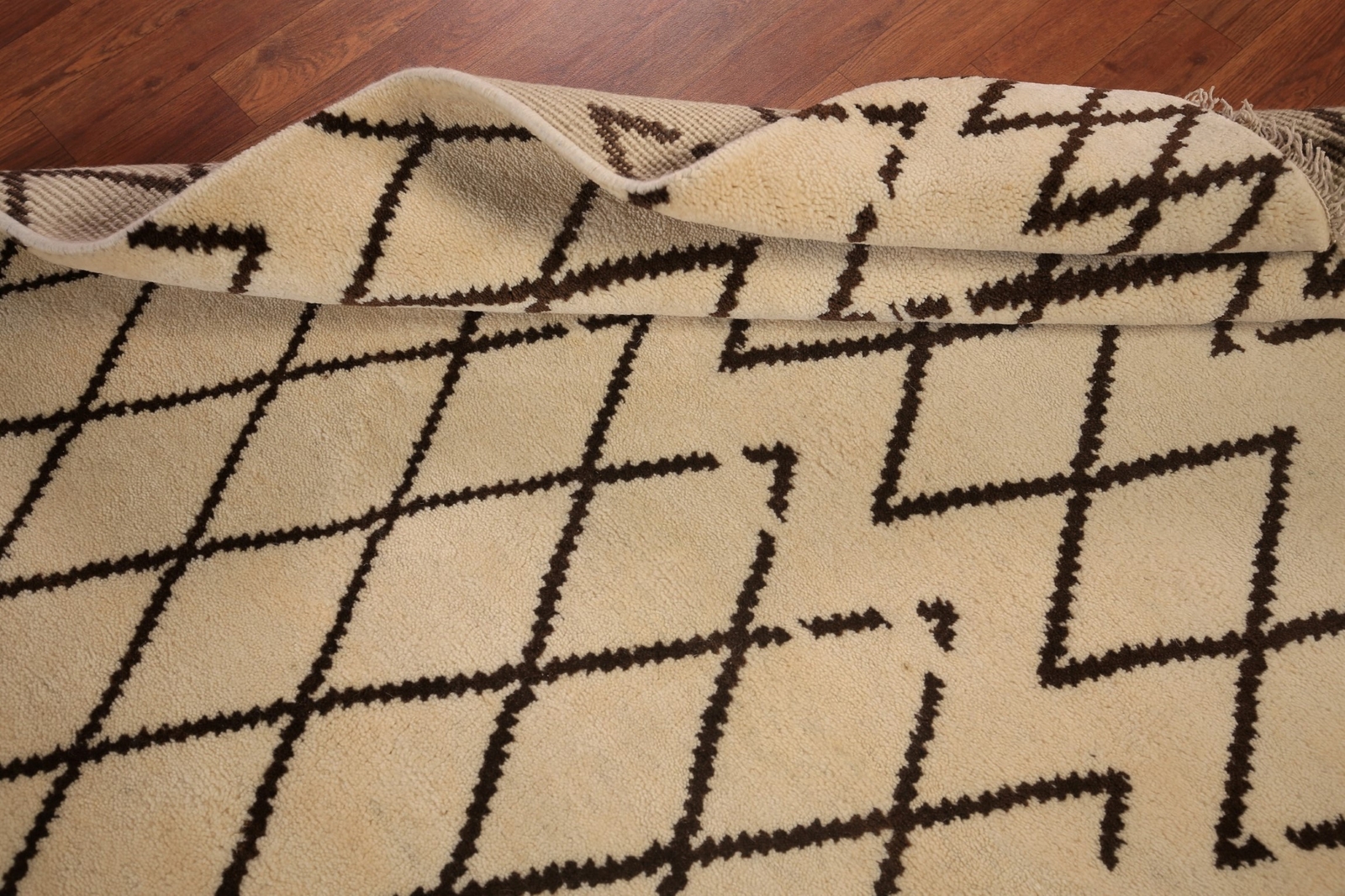 Modern Handmade Luxury Hand-Knotted Moroccan Wool Rugs for Any Room 4×6 ft
