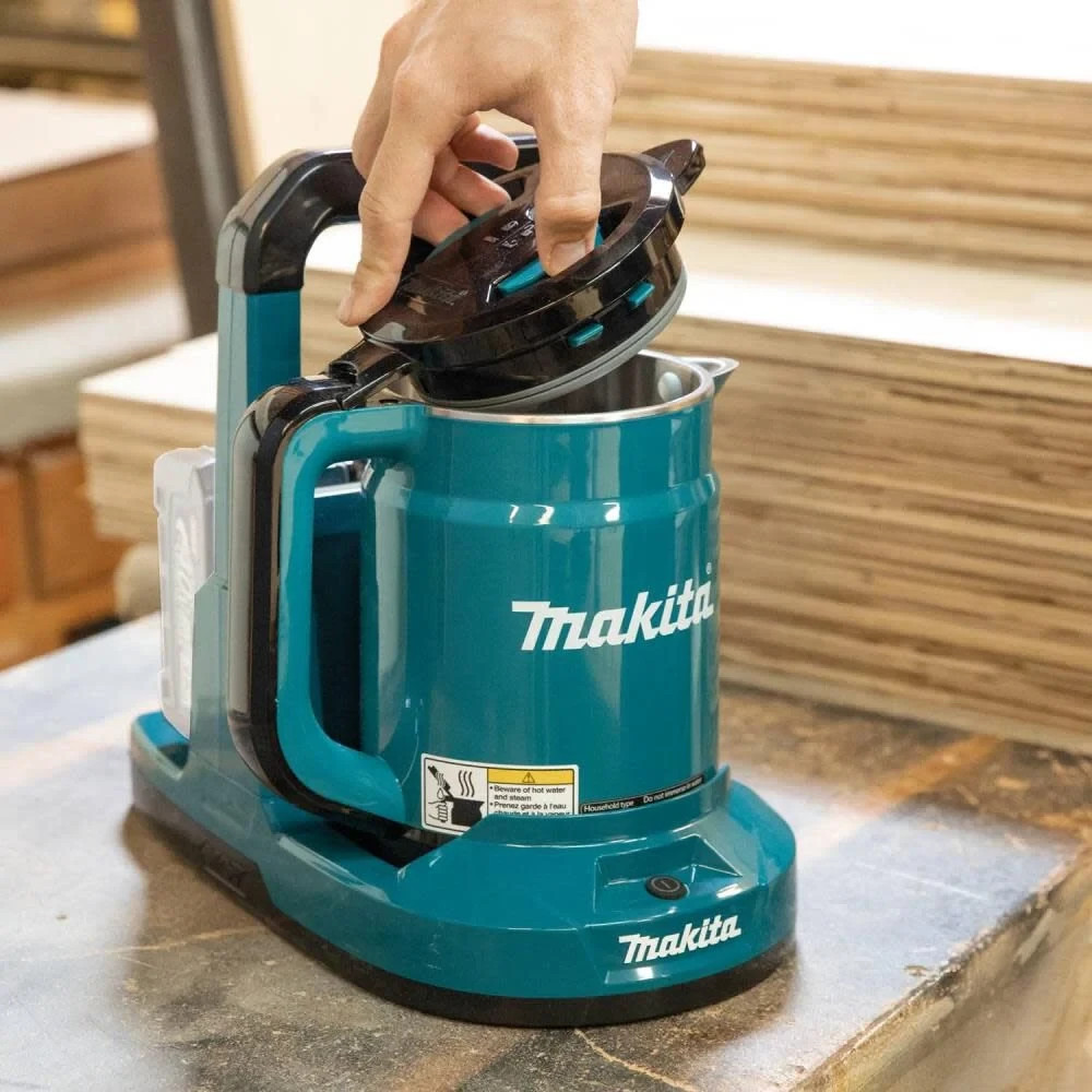 New Makita GTK01Z 40V max XGT® Hot Water Kettle, Tool Only retail for $ 290.00