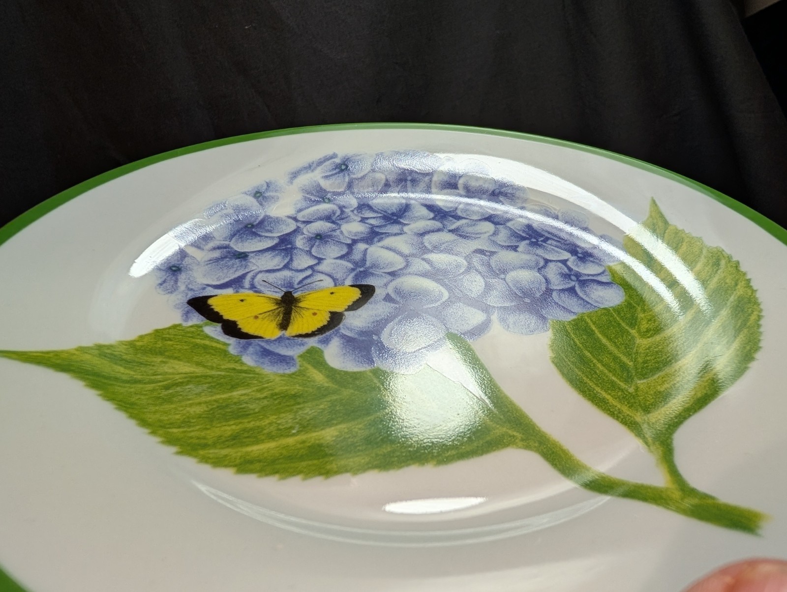 Set of 3 American Atelier at Home Hydrangea Luncheon Plates 7.5 in