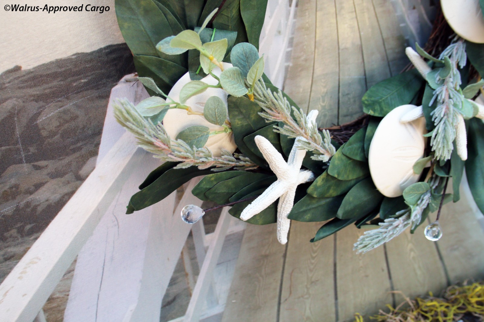 SEASHELL BEACH WREATH -NEW- GIVE ANY ROOM A DELIGHTFUL NAUTICAL TOUCH!