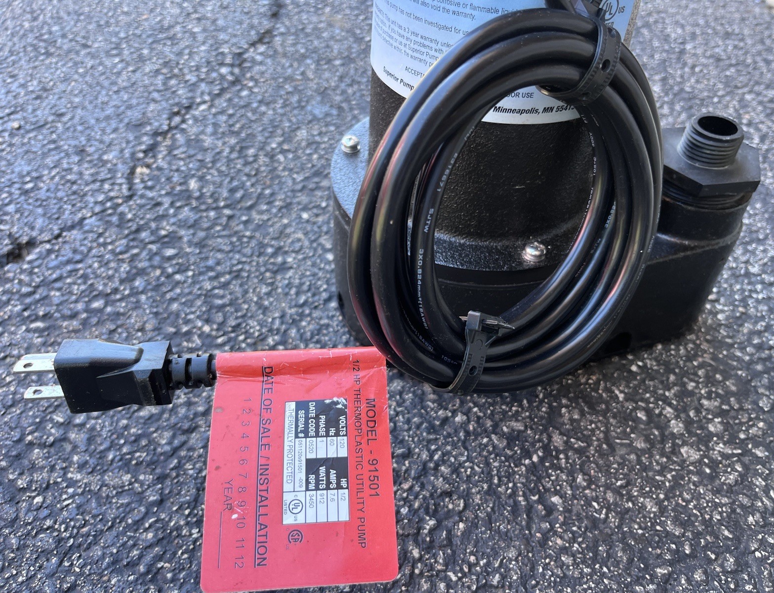 Superior 1/2 HP Submersible Cast Iron Utility Pump 91501 with FREE SHIPPING!