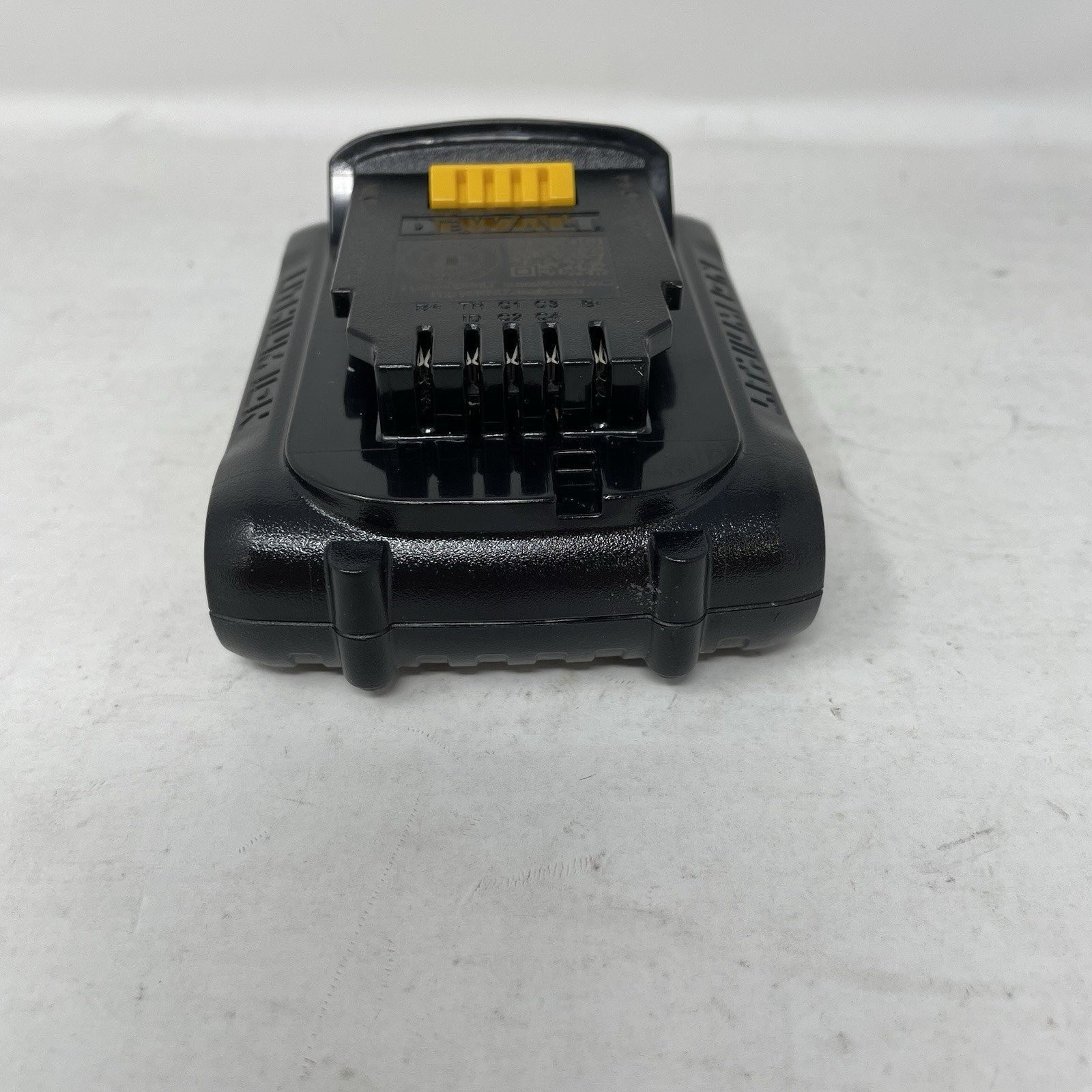 Dewalt DCB201 20V Volt MAX 1.5 Ah Lithium-Ion Compact Battery