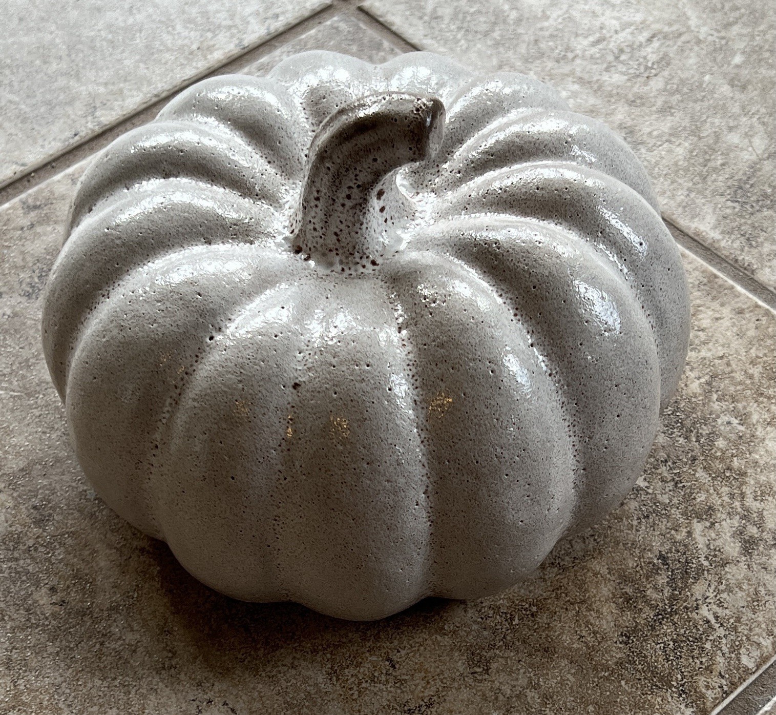 7 in pottery barn off white ceramic pumpkin