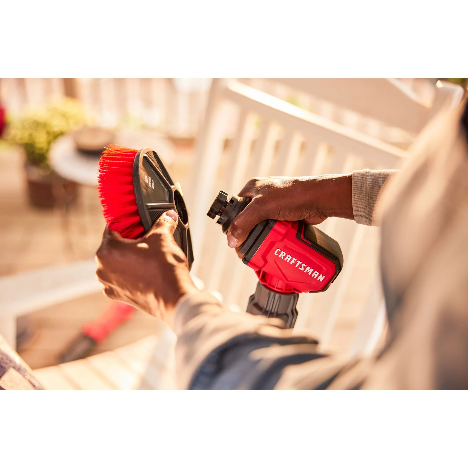 CRAFTSMAN V20* Cordless 2-in-1 scrubber (Bare tool) – CMCPS520B