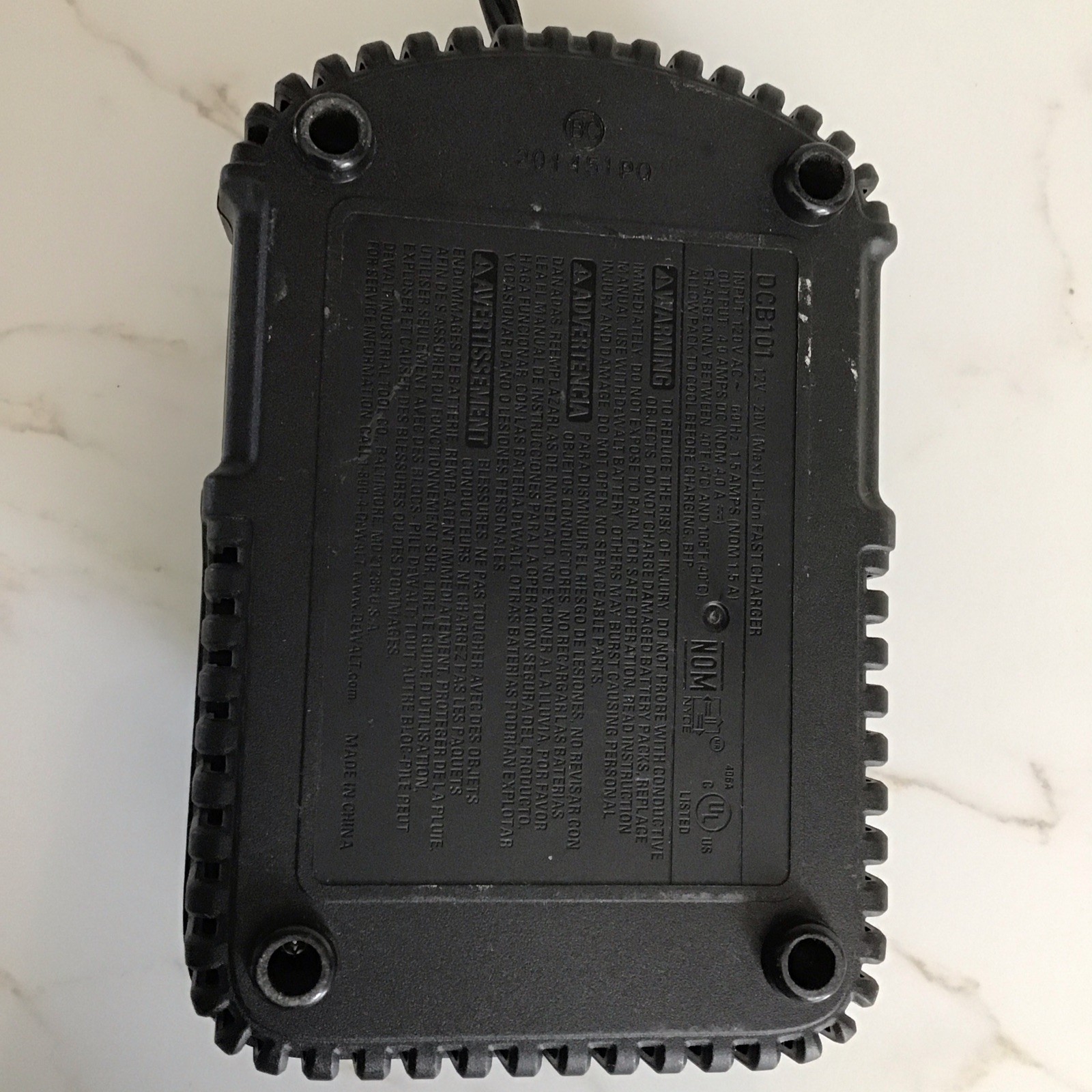 DEWALT DCB101 Battery Charger 12V Max/20V Max Lithium