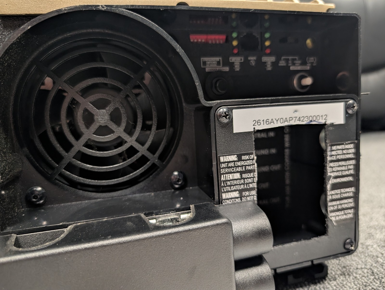 Tripp Lite mrv2012ul 2000w Inverter/Charger 12v UPS Hardwired
