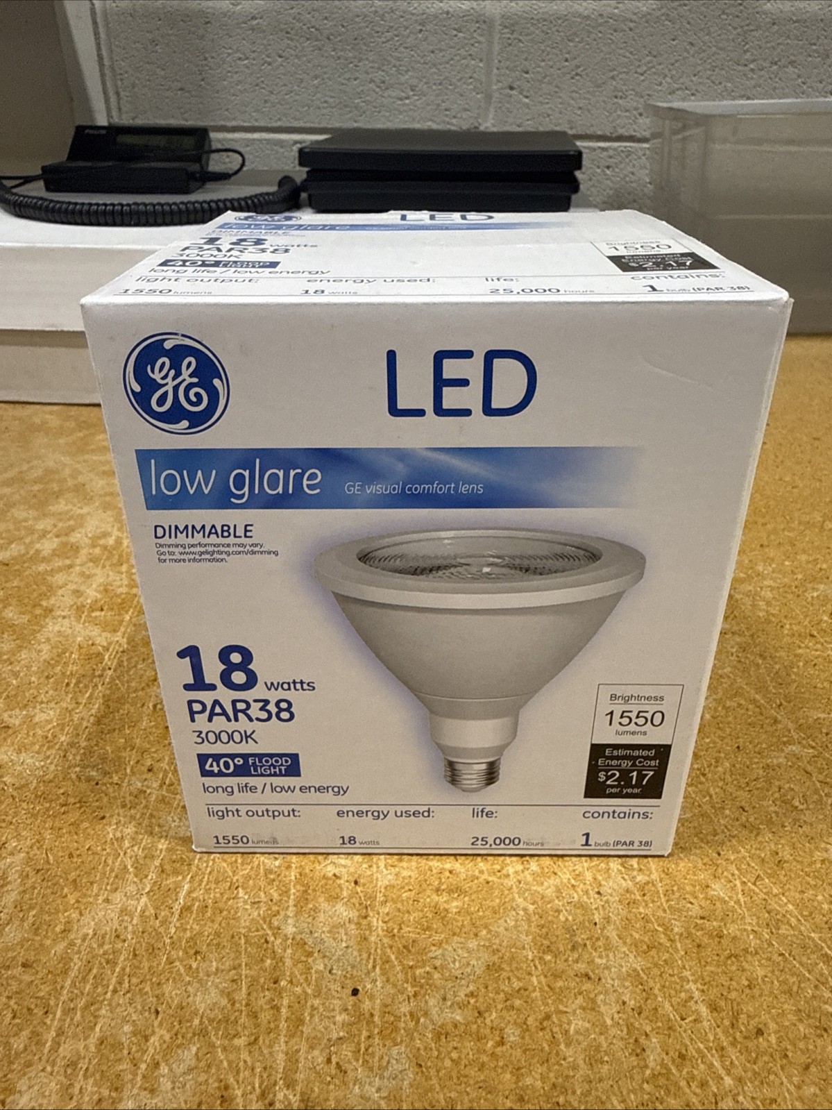 GE 92934 LED PAR38 18 watt, 3000K, Dimmable Flood Light LED Light Bulb 1350 Lum