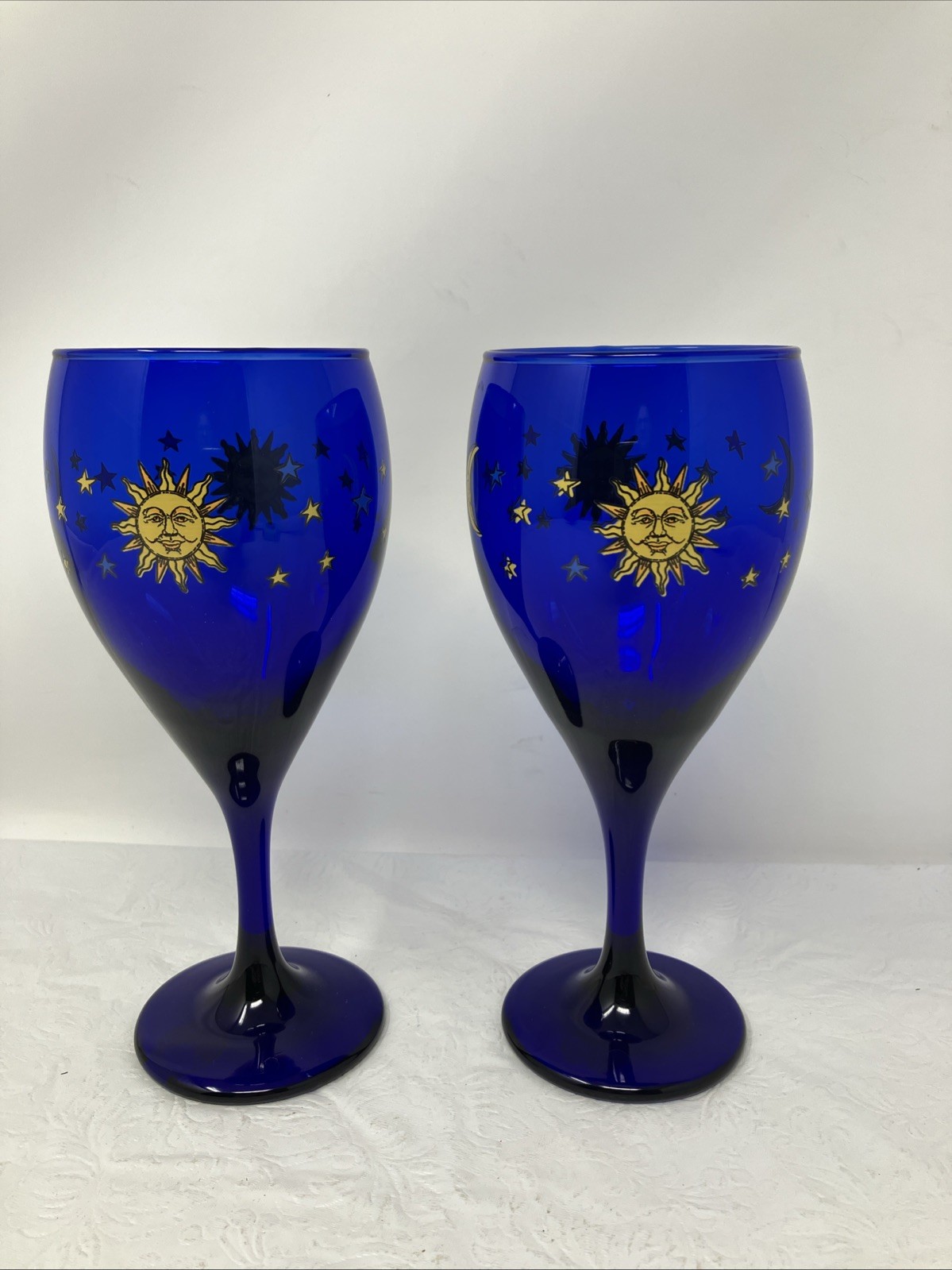 2 Libbey Cobalt Blue Celestial Sun Moon Stars Wine Water Glass Goblet Glass 7.5”