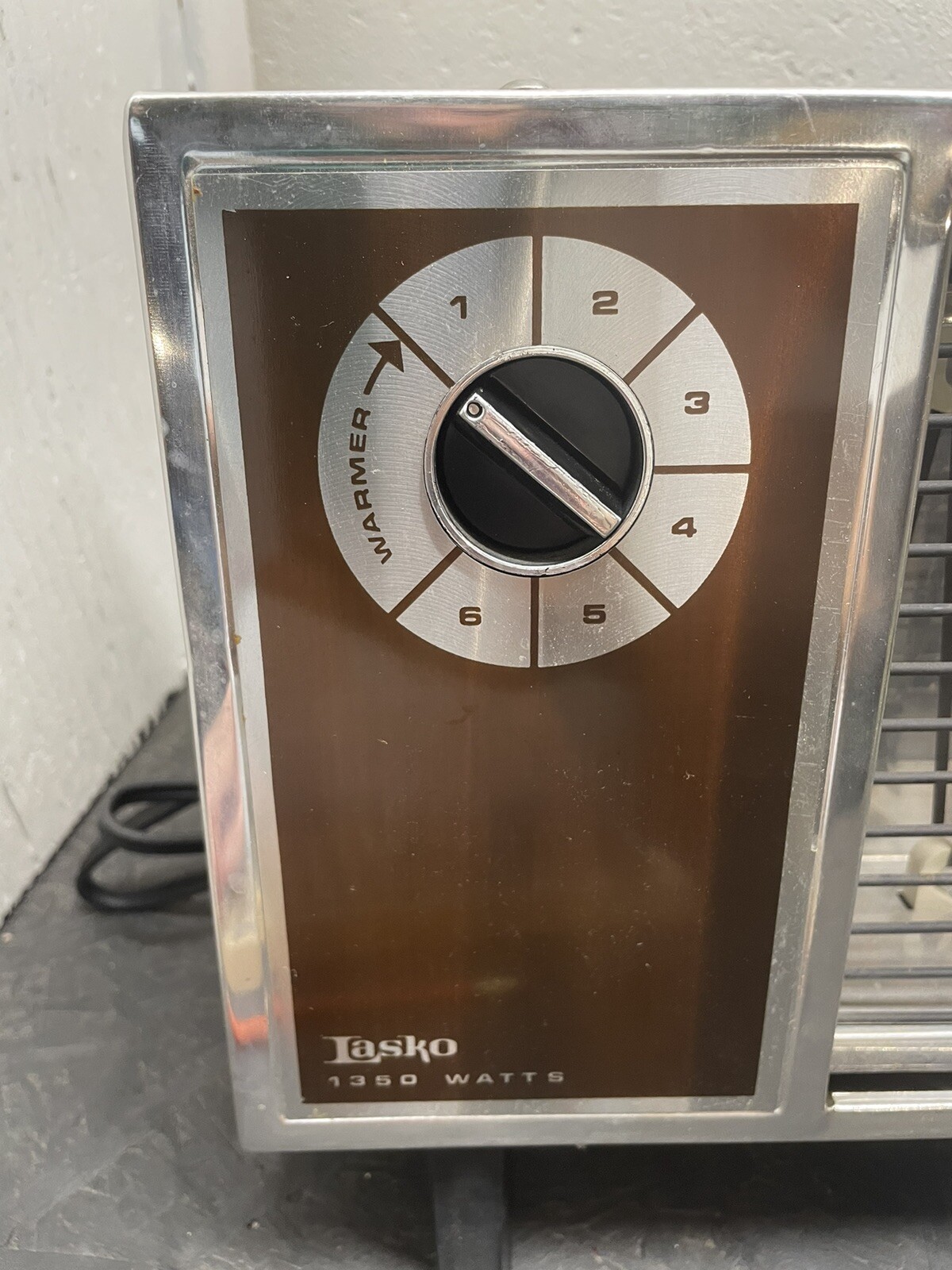 Vintage Lasko Portable Electric Heater 1350 Watt