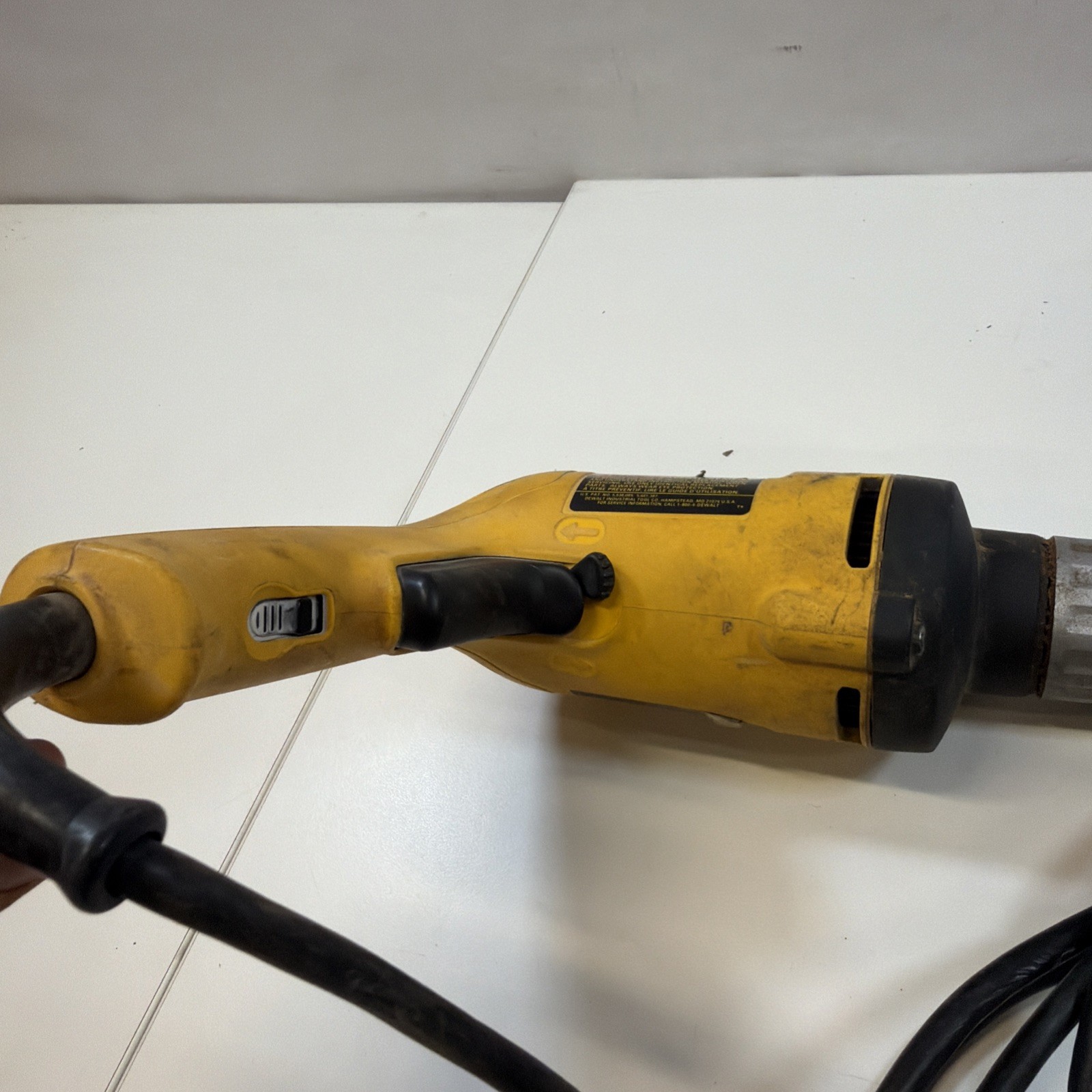 DeWalt DW251 VSR Drywall Screwdriver Corded 120V 6A 4000 RPM Screw Gun