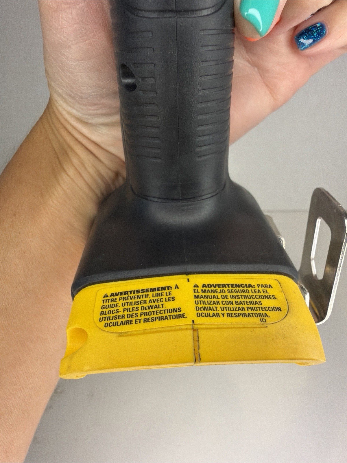 Dewalt DCF885 20V Cordless Drill 1/4″ Impact Driver MINT Tool WORKING