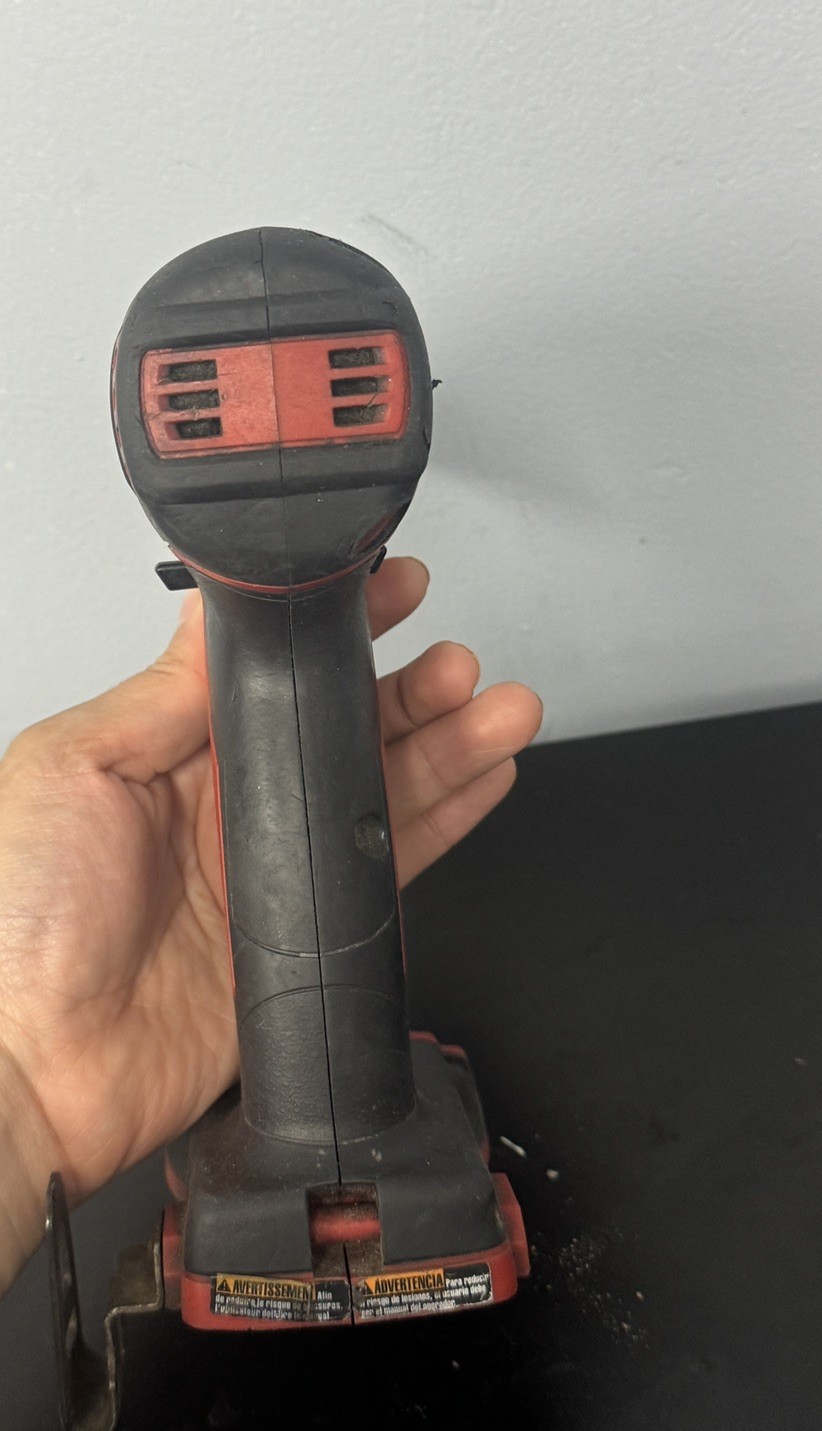 Milwaukee M18 18V 1/4″ Hex Impact Driver 2656-20 Cordless *FOR PARTS OR REPAIR*