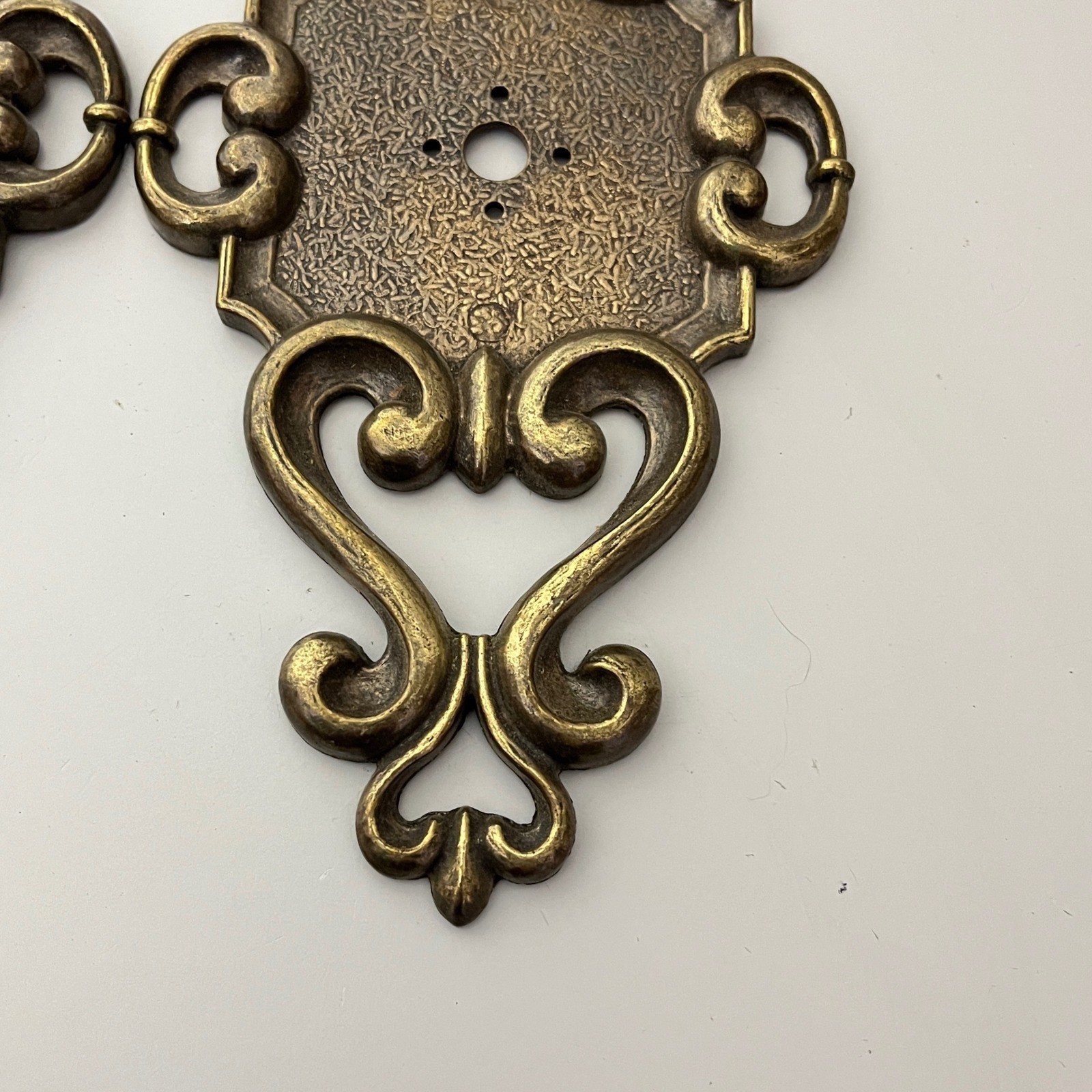 Cabinet Knob Back Plate Set 2pc Bronze Ornate Scroll BPC-6022 Vintage