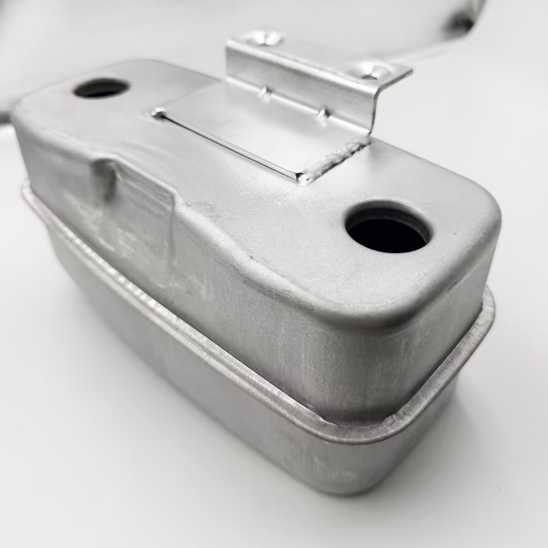 Suit for Husqvarna Muffler Assembly – 539131604 C