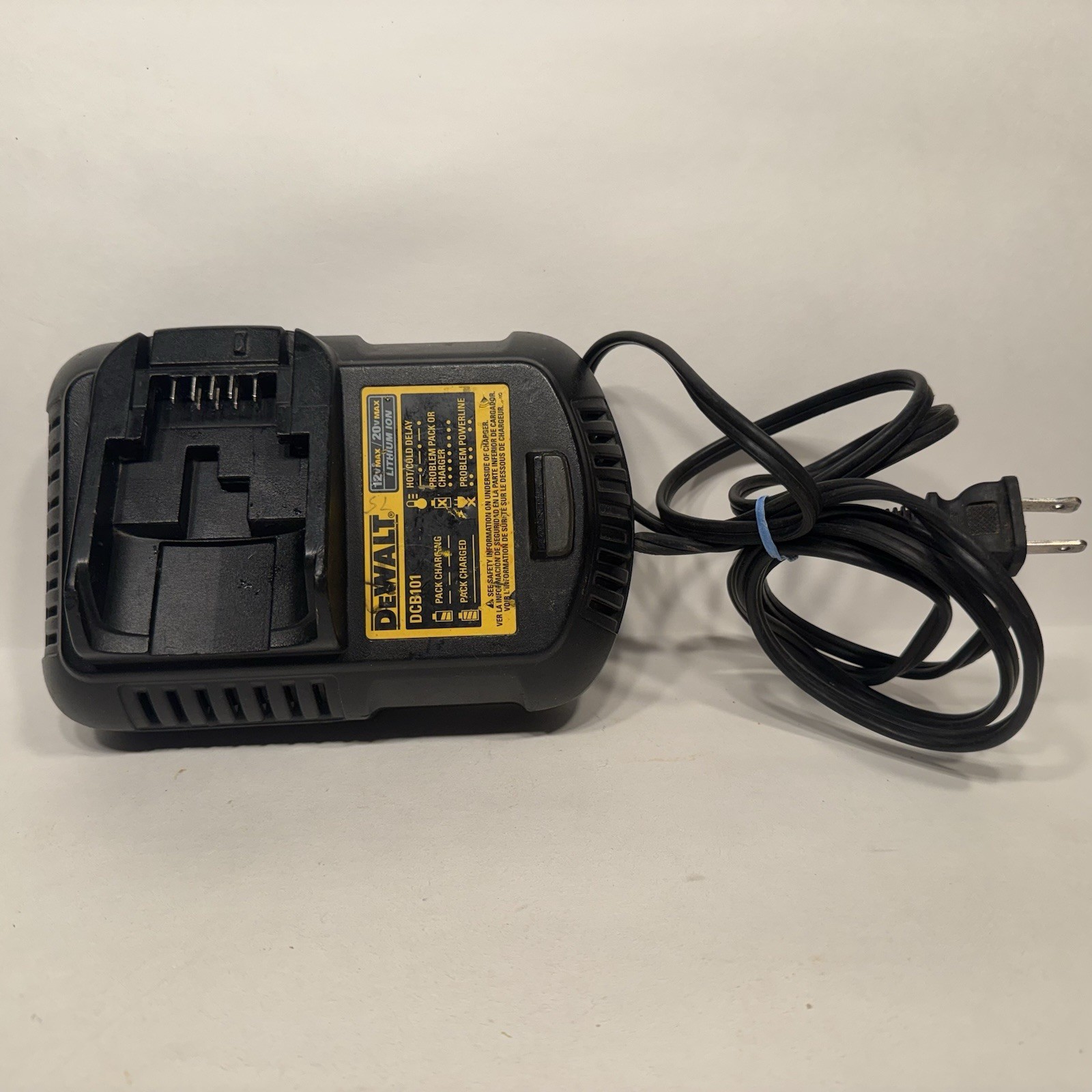 Dewalt DCB101 12V 20V MAX Li-ion Battery Charger Genuine OEM Used Working