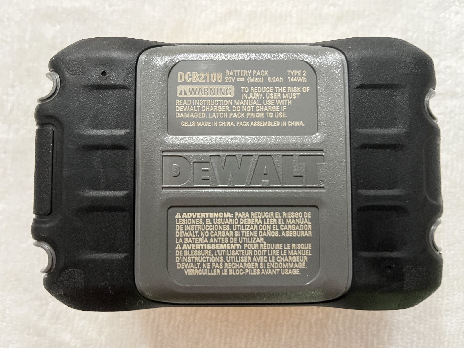 2 New Dewalt DCB2108 Powerpack 20V Max XR 8.0Ah Lithium Ion Batteries DCB2108-2