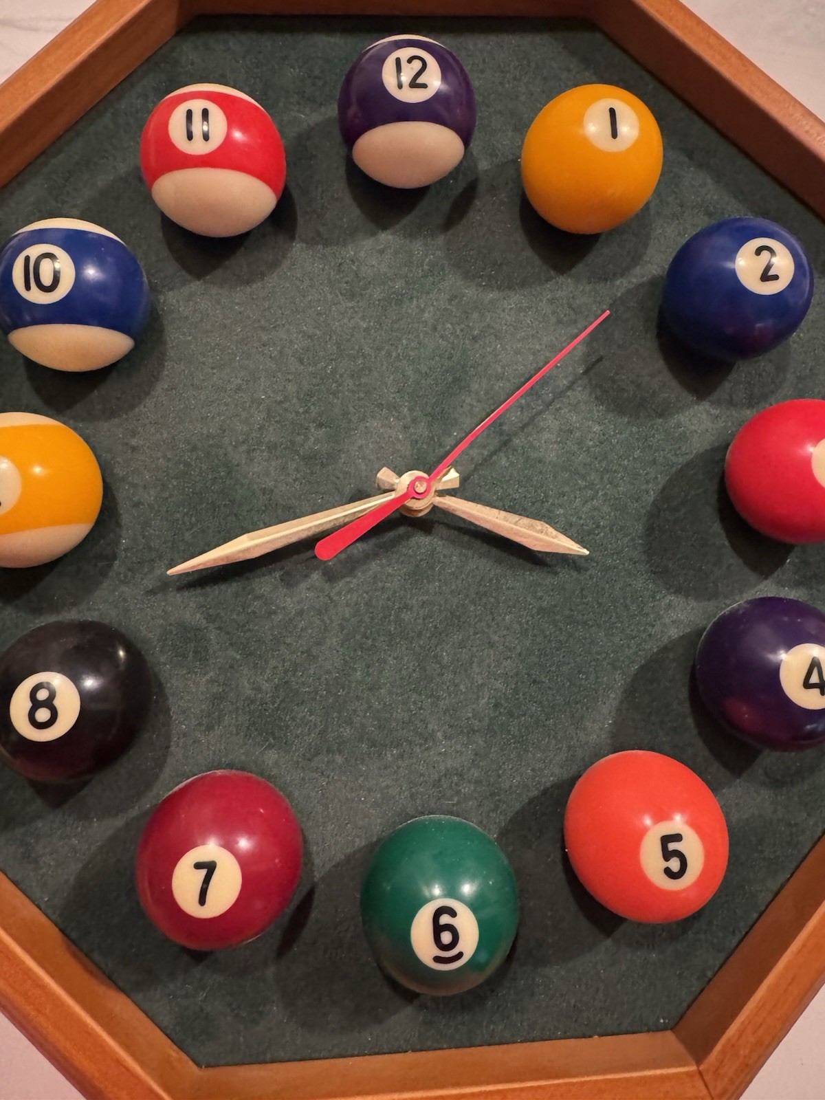 Octagon Billiards Wood Wall Clock Green Felt Face Analog Arabic Battery Operated