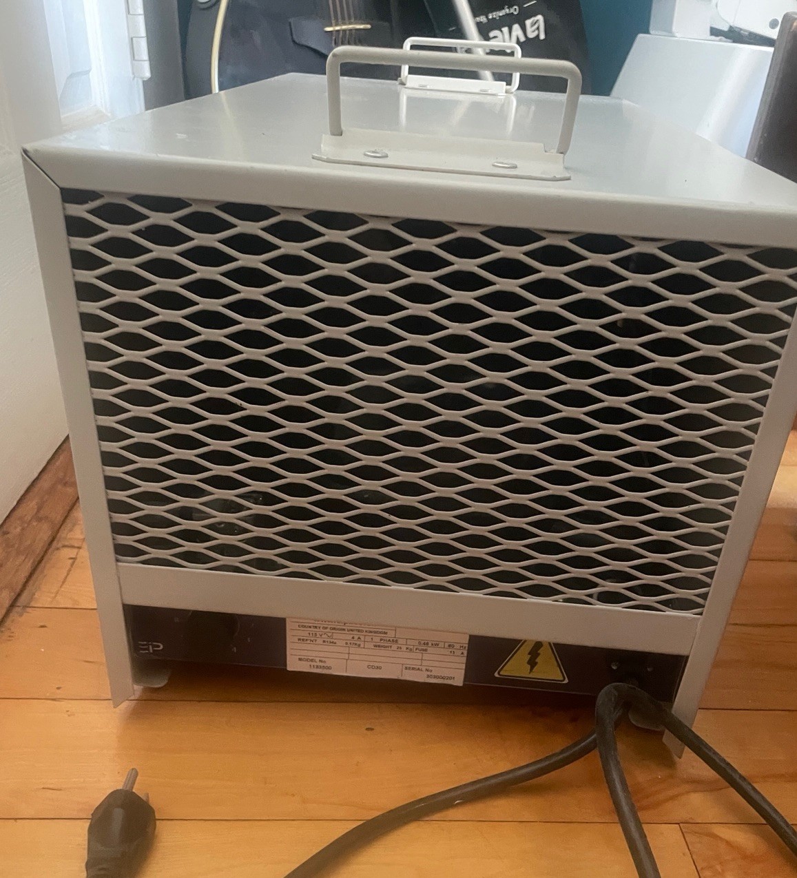 EBAC 1133500 COMPACT HEAVY DUTY DEHUMIDIFIER CD30 4 AMPS, 170 CFM, 17 PINTS