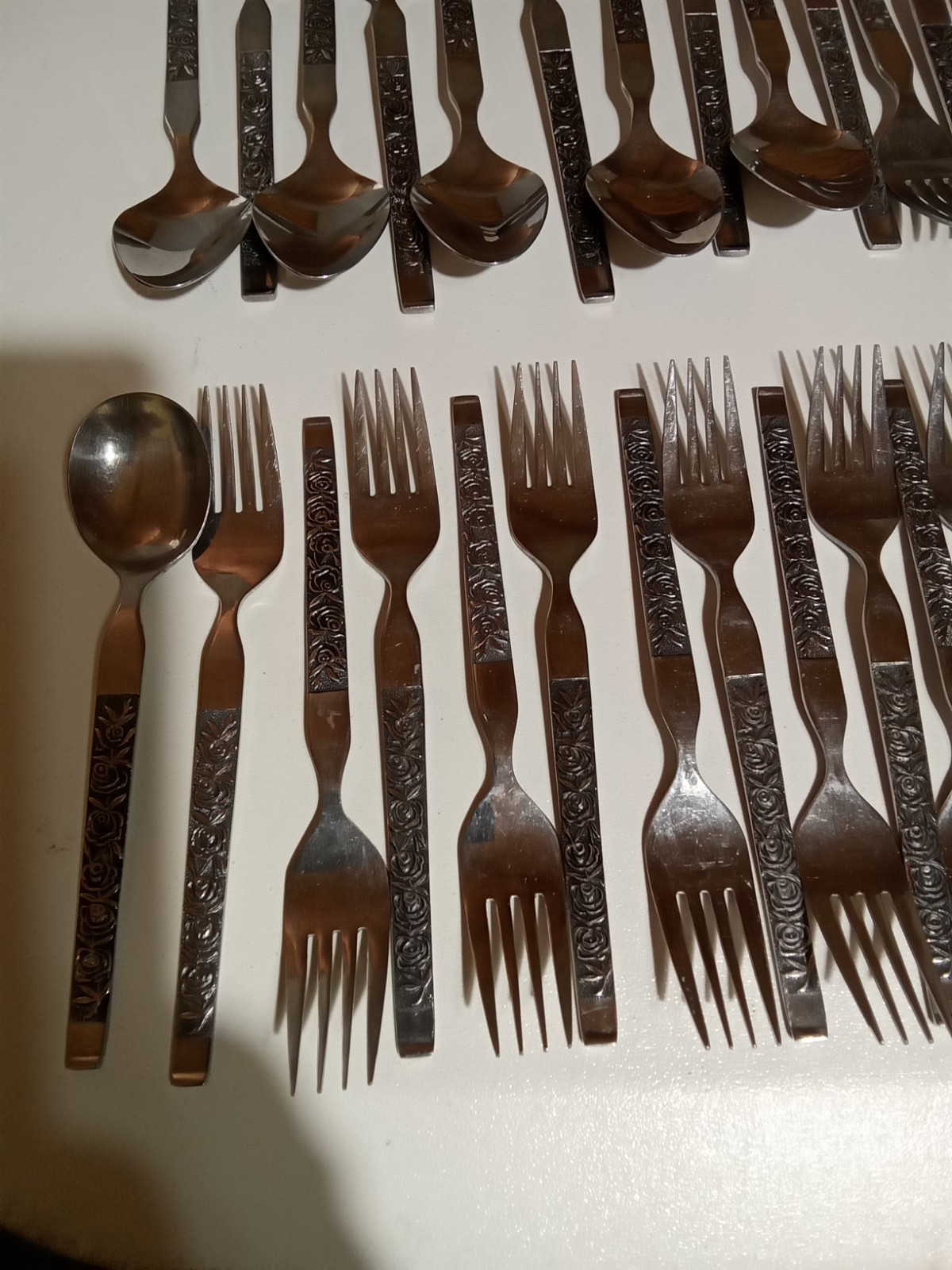 63pc Lifetime LCU 28 Roses Stainless Steel Flatware Set MCM