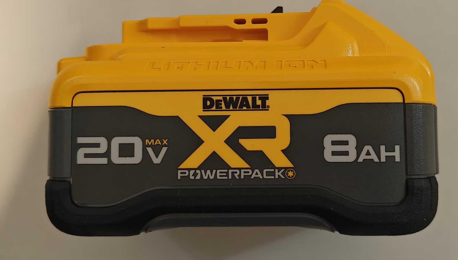 DEWALT 20V MAX XR POWERPACK 8.0 Ah Power Tool Battery (DCB2108)
