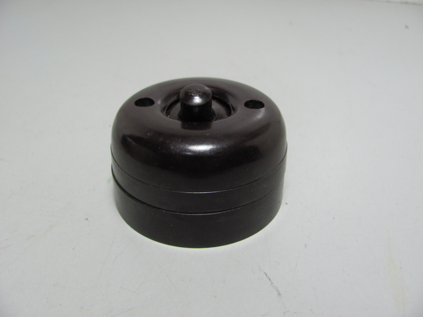 Ring Grip Bakelite Light Switch Double Pole 10 Amp 250 Volts NOS Large Body