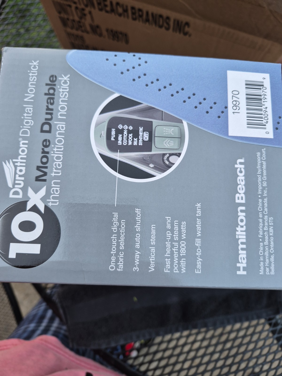Hamilton Beach 19902R 1700W Digital Iron with Retractable Cord