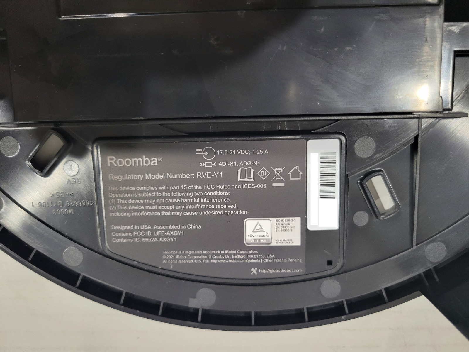 iRobot Roomba J7 Vacuum Barebones (Camera All Sensors Bumper And All covers)