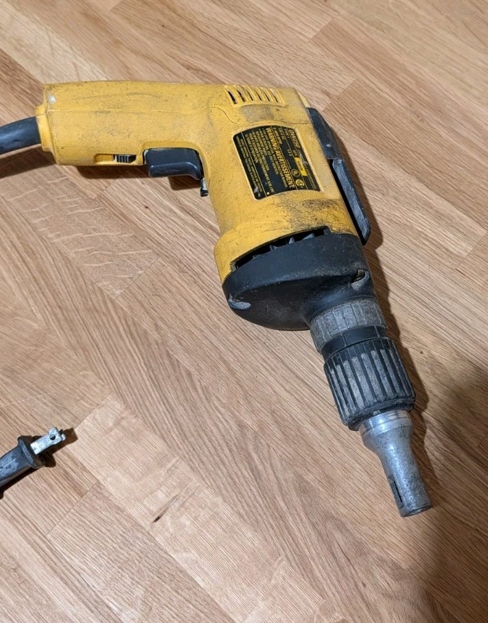 DeWalt DW250 VSR Drywall Screwdriver Type 1 Corded Variable Speed 0-4000 RPM!