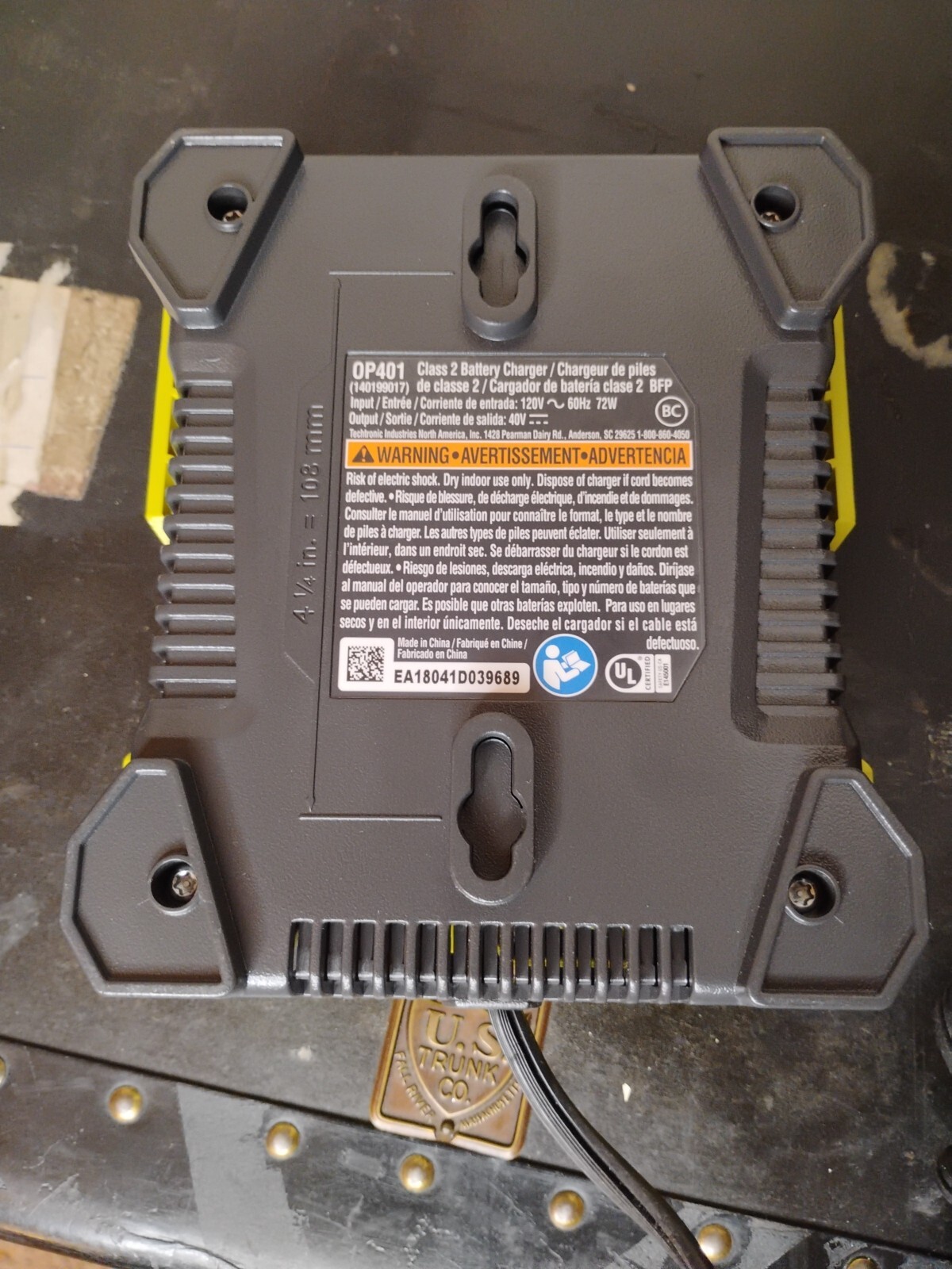 RYOBI 40V Lithium-Ion Battery Charger OP401