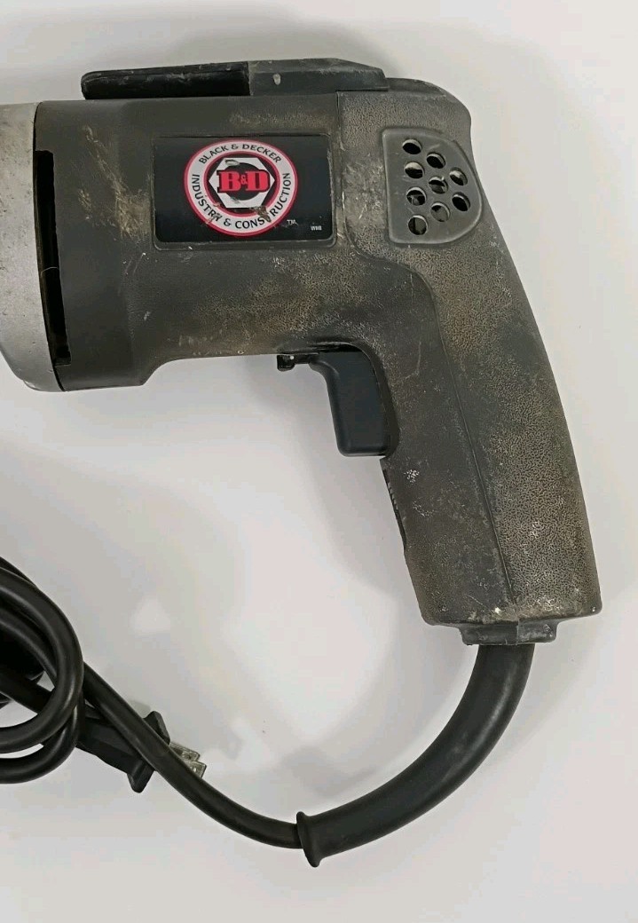 Black & Decker 2037 VSR Drywall Scrugun Screw Gun 4000 RPM WORKING – SEE VIDEO