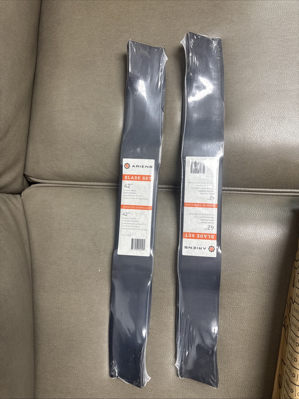 Ariens 2 Pack Alloy Steel High-Lift 21″ Mower Blades for 42″ Deck EDGE Models
