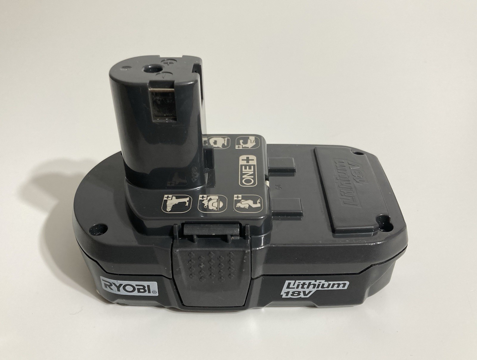 Ryobi P209 Cordless Drill/Driver with 18V 1.3Ah Battery & Charger Tested Works