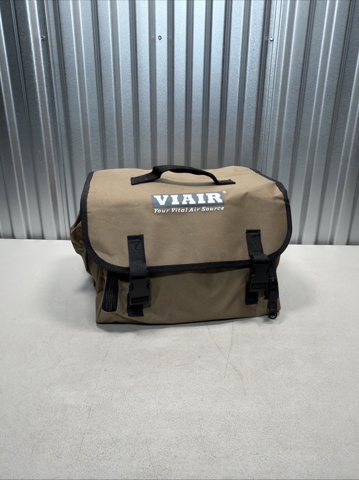 Viair 40047 400P-RV Automatic Portable Compressor 12V-150 PSI
