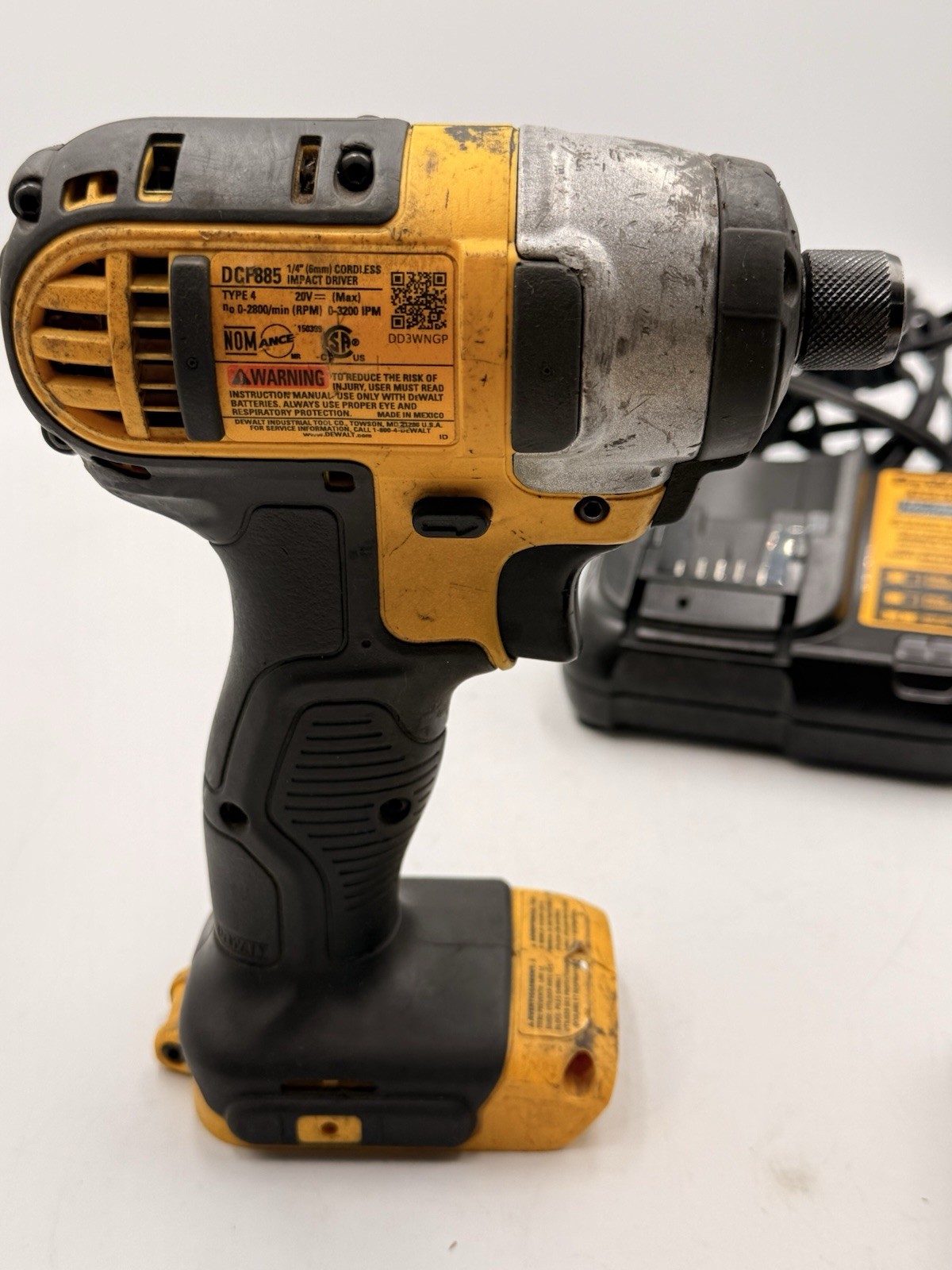 Dewalt DCF885 20V MAX 1/4″ Cordless Impact Driver