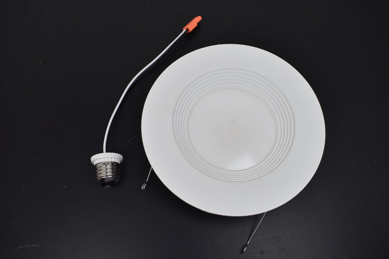Eaton E349750 Lighting 5/6 in. Halo LED Recessed Lights 3000K Pack of 6